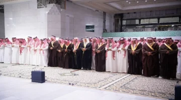 الأميرة عبطا بنت عبدالعزيز.. نائب أمير مكة يتقدم المصلين في صلاة الميت